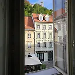Apartman Historic Townhouse Tina By Hall
