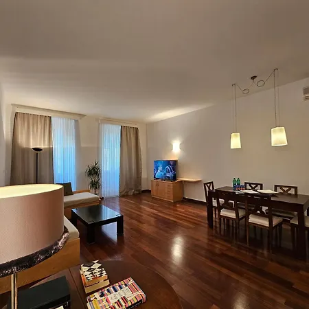 Historic Townhouse Tina By Hall *