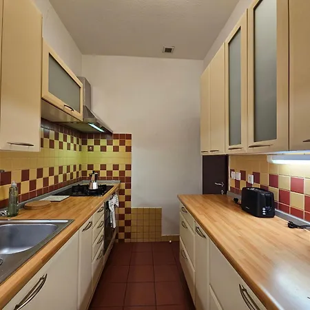 Apartment Historic Townhouse Tina By Hall Ljubljana