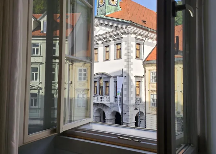 Apartman Historic Townhouse Tina By Hall *