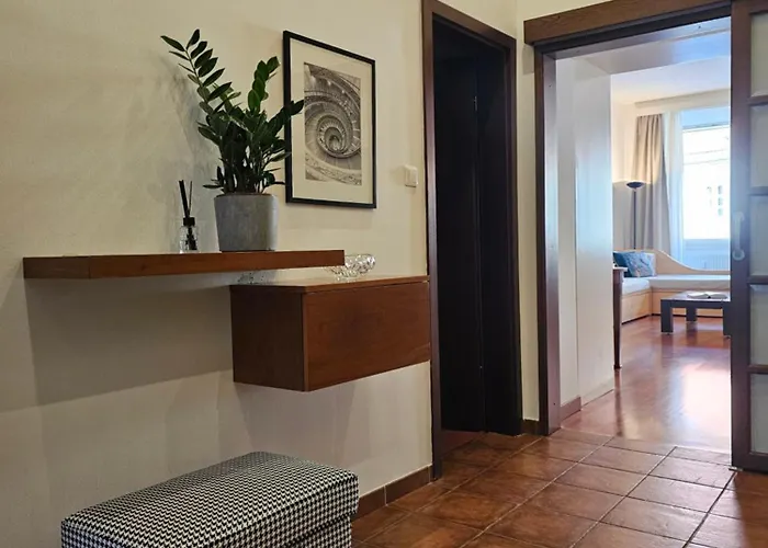 Apartman Historic Townhouse Tina By Hall