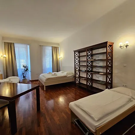 Apartma Historic Townhouse Tina By Hall *